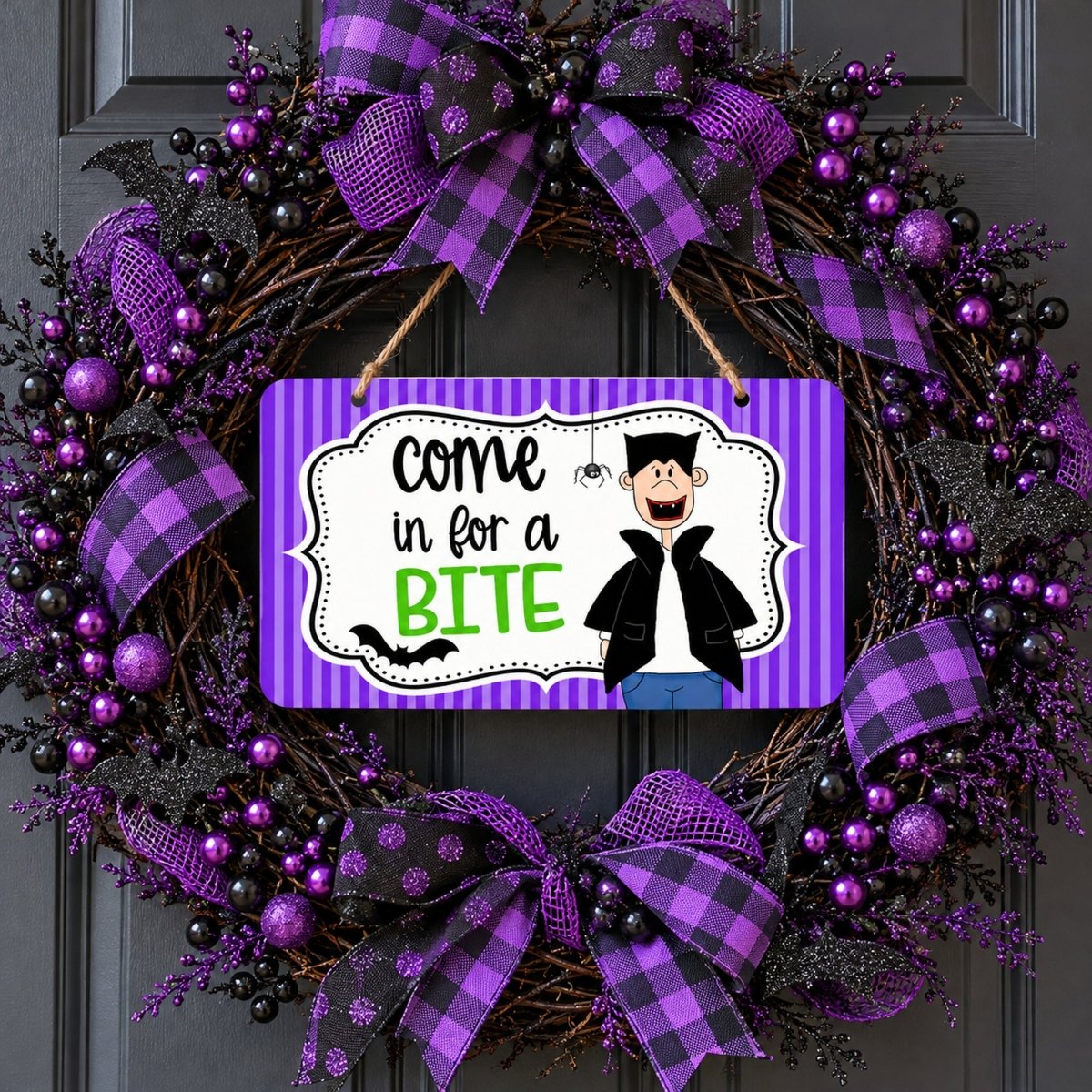 Come In for a Bite sign centered in a door wreath